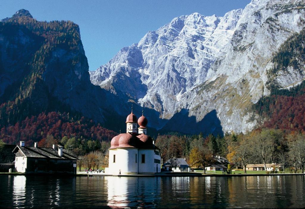 Alpenhotel Weiherbach Berchtesgaden Hallenbad Und Sauna Bagian luar foto