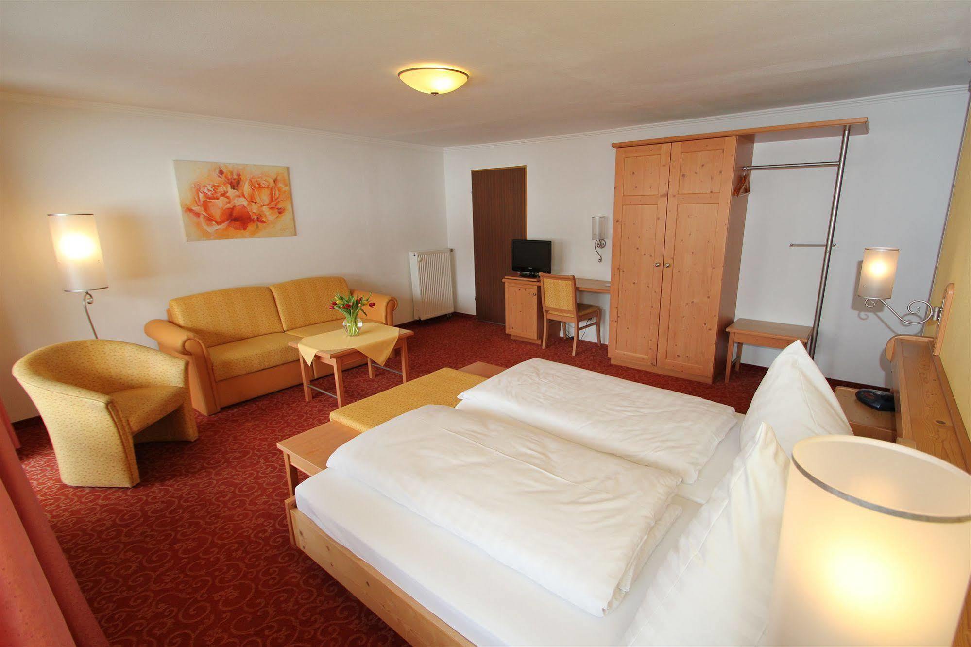 Alpenhotel Weiherbach Berchtesgaden Hallenbad Und Sauna Bagian luar foto