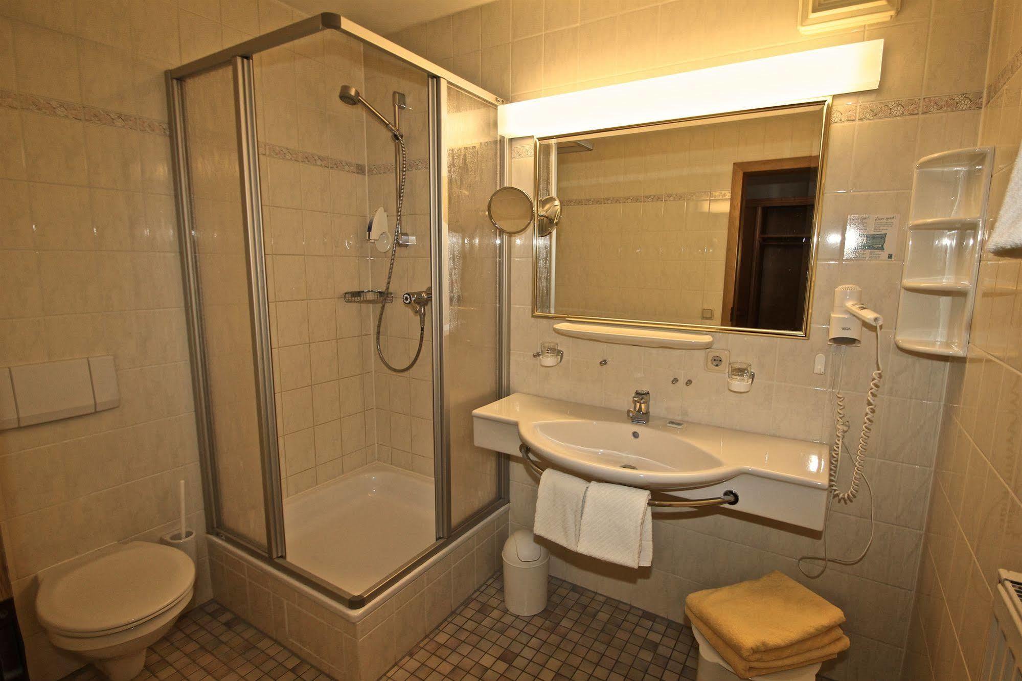 Alpenhotel Weiherbach Berchtesgaden Hallenbad Und Sauna Bagian luar foto